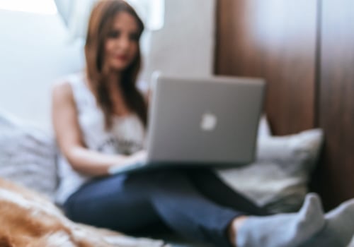 The Pros and Cons of Online Tutoring